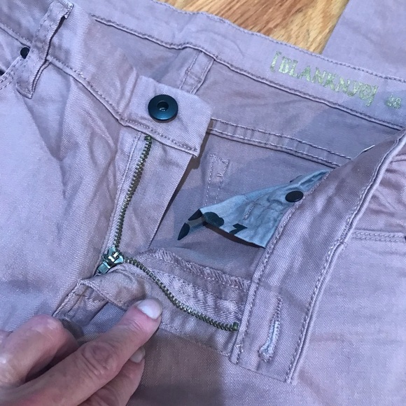 COPY - 🌷BLANK NYC Jeans - Picture 2 of 9